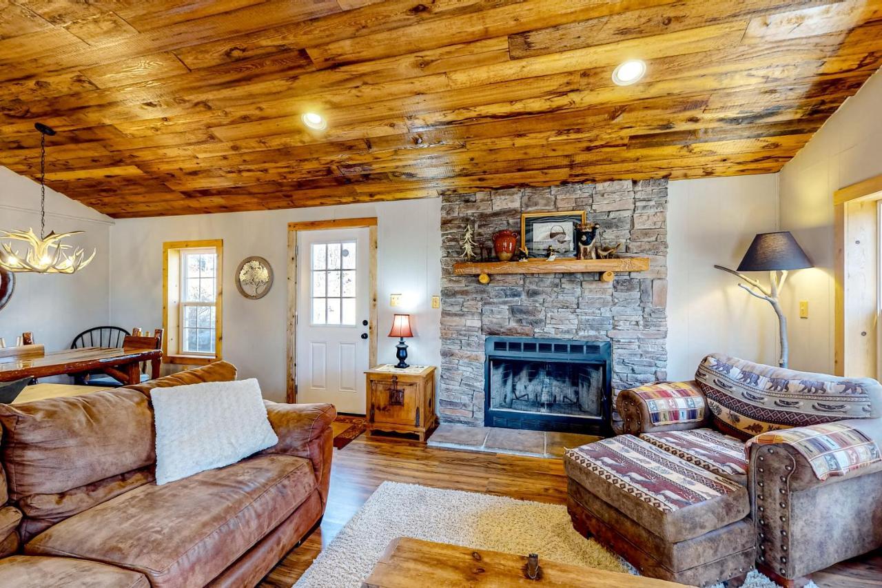 Pine Woods Cabin McHenry Eksteriør billede